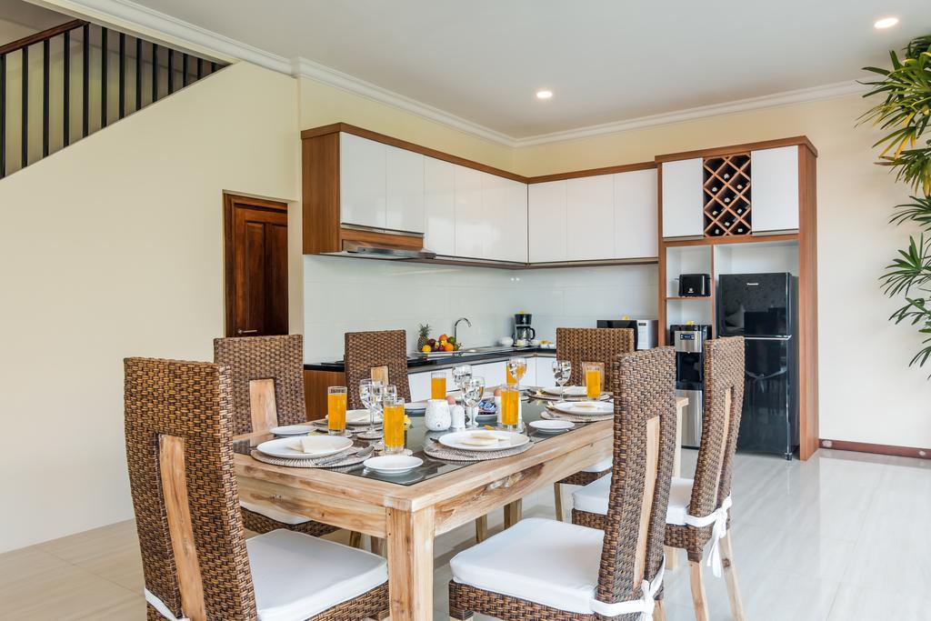 The Kamojang Jimbaran Villa Kuta  Exterior photo