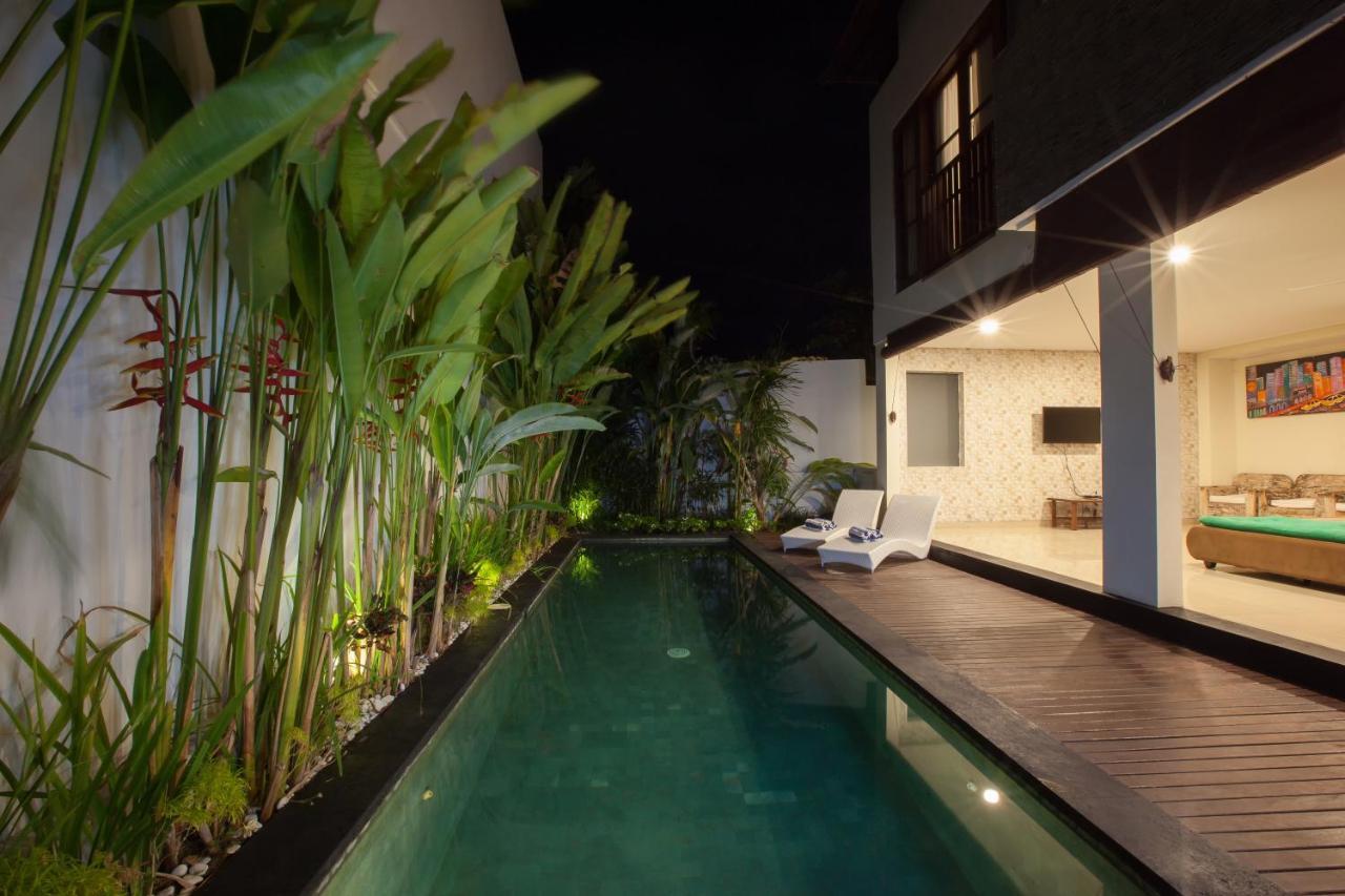 The Kamojang Jimbaran Villa Kuta  Exterior photo